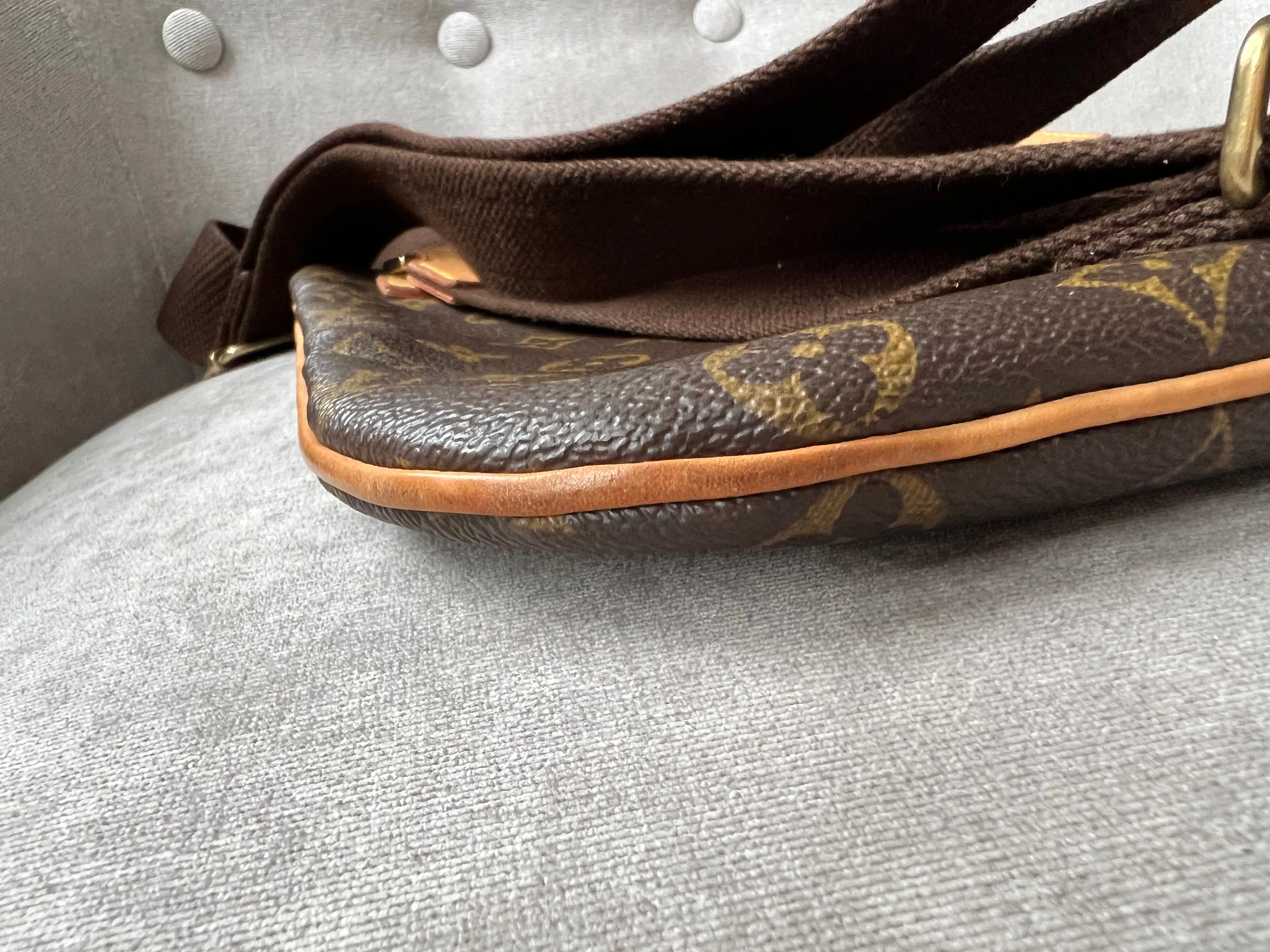 Louis Vuitton  Bosphore Messenger Monogram